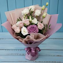 Букет цветов из:  Розы и Лизиантусы в Белебее