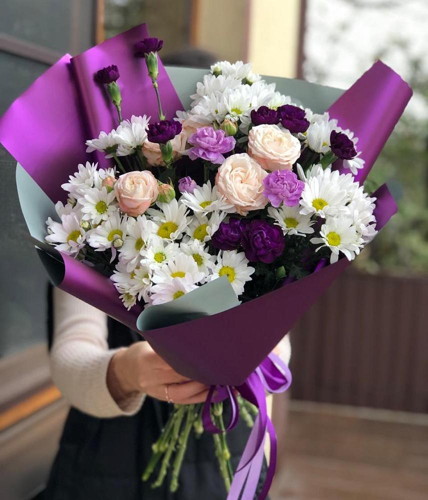 Букет цветов из: Хризантемы, Гвоздики и Розы в Белебее
