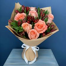 Букет цветов из:  Розы и Альстромерии в Белебее