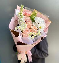 Букет цветов из:  Хризантемы и Розы в Белебее
