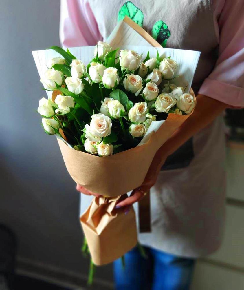 Букет цветов из: Розы в Белебее