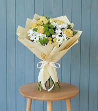 Букет цветов из:  Хризантемы и Розы в Белебее