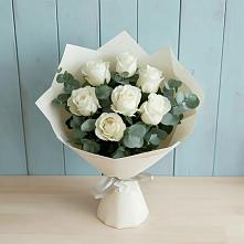Букет Белые розы в Эвкалипте в Белебее