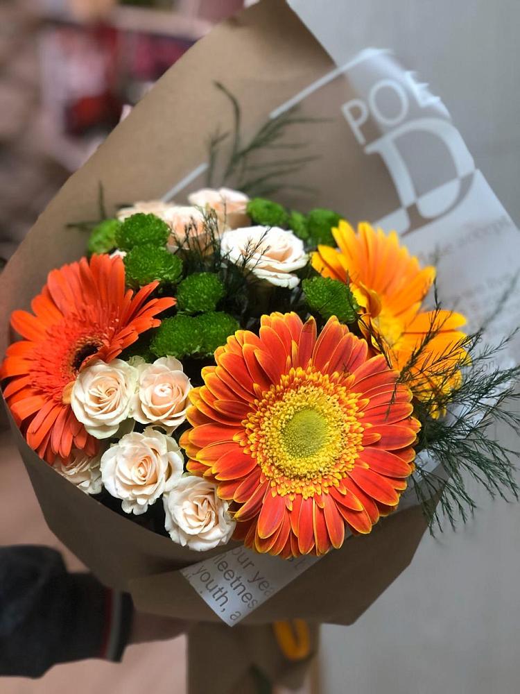 Букет цветов из: Герберы, Хризантемы и Розы в Белебее