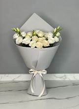 Букет цветов из:  Розы и Лизиантусы в Белебее